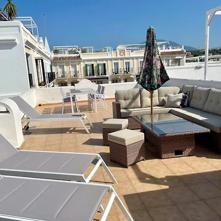 - House - Sleeps 4 - Pool - Sea View 마르베야