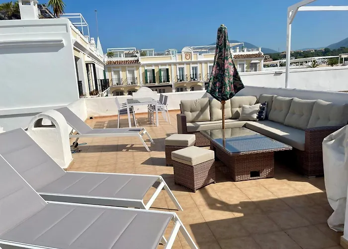 - House - Sleeps 4 - Pool - Sea View 마르베야