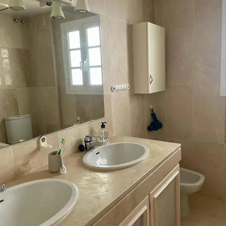 Σπίτι διακοπών - House - Sleeps 4 - Pool - Sea View Μαρμπέλλα